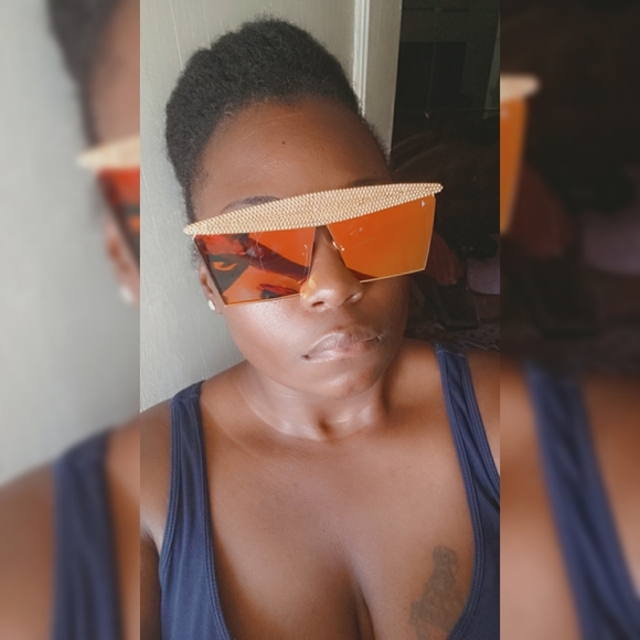 Bling Sunglasses🎀 - Picture 1 of 1